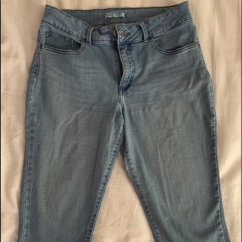 Women’s capri jeans